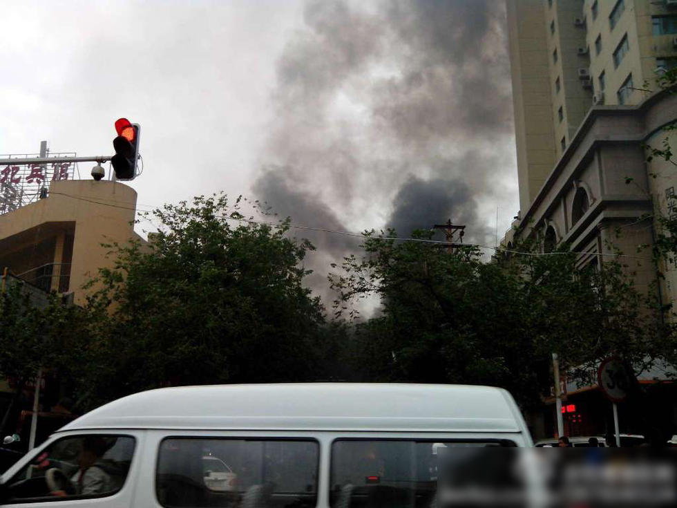 Les explosions sur un marché au Xinjiang ont fait des morts et des blessés