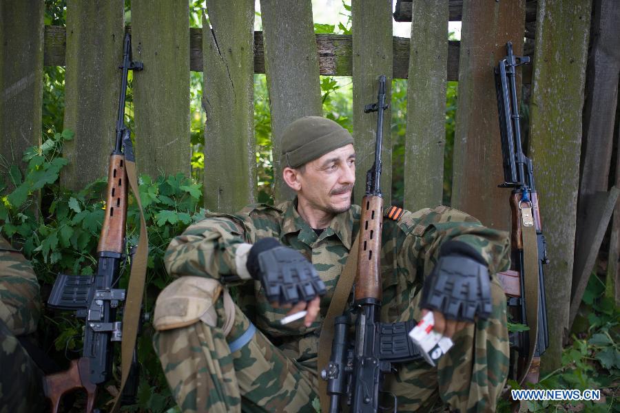 Ukraine : treize soldats tués lors d'une attaque des rebelles à Donetsk