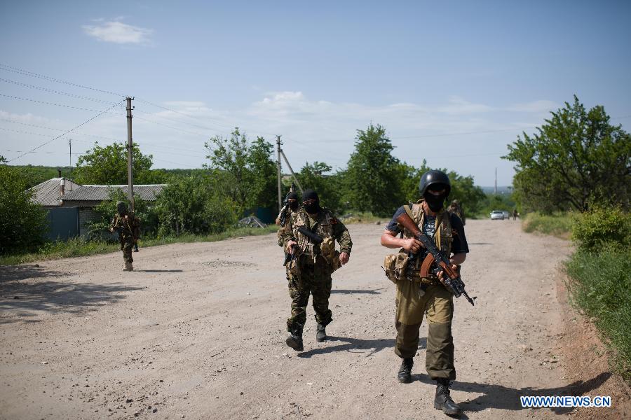 Ukraine : treize soldats tués lors d'une attaque des rebelles à Donetsk