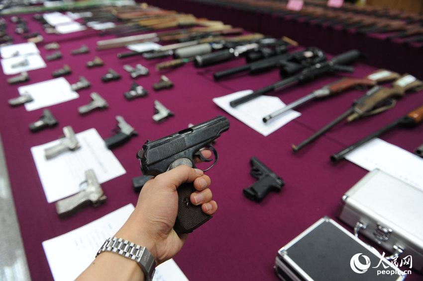 La police du Guangdong a saisi 845 armes à feu depuis le mois de janvier