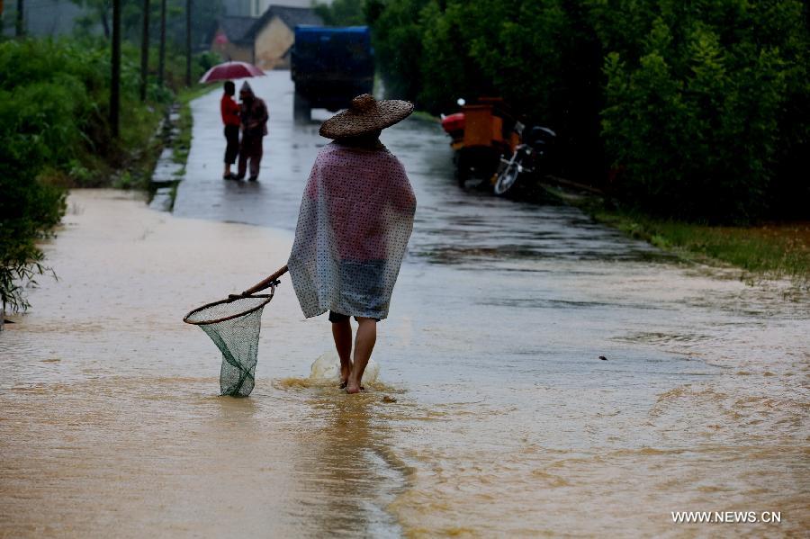 Chine : les pluies torrentielles font huit morts et deux disparus au Guangdong