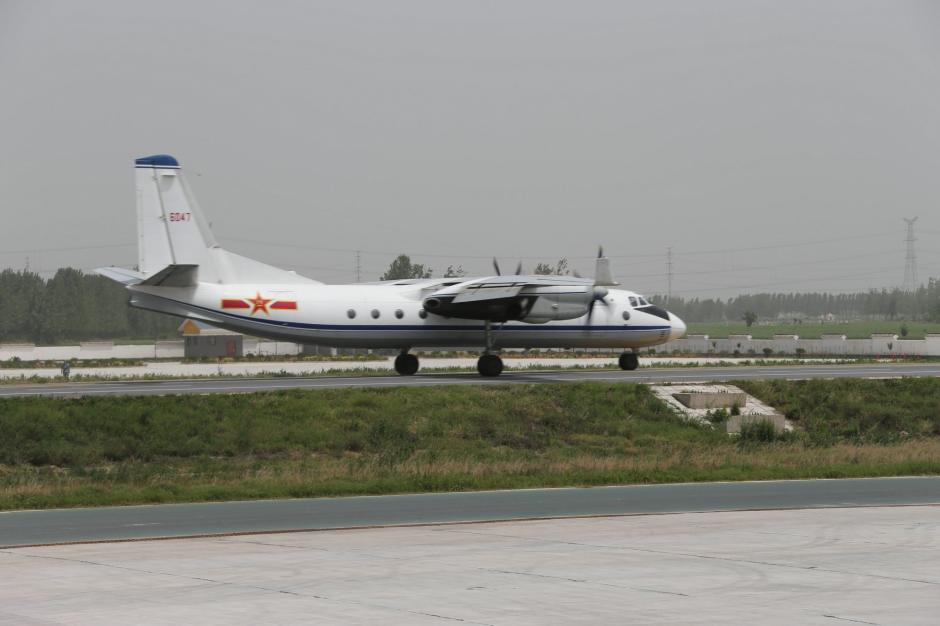 L'armée chinoise fait atterrir pour la première fois des avions sur une autoroute