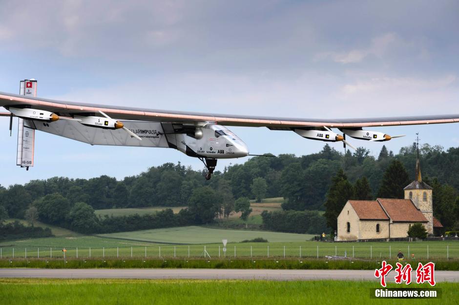 Baptême de l'air réussi pour Solar Impulse 2