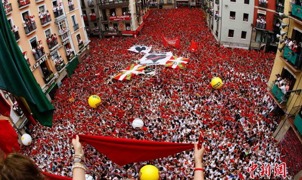 Ouverture du festival de San Firmin en Espagne