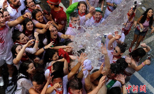 Ouverture du festival de San Firmin en Espagne