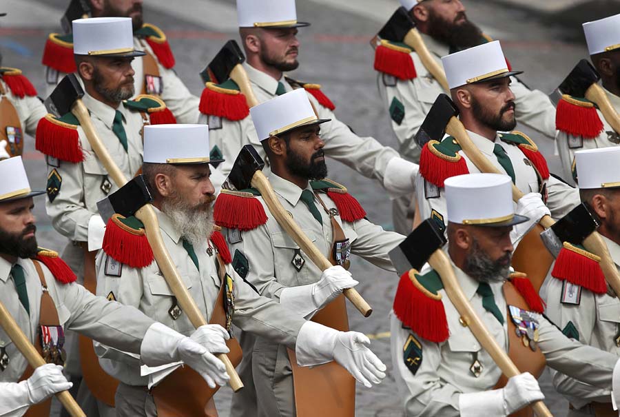 France : défilé militaire pour célébrer la fête nationale du 14 juillet