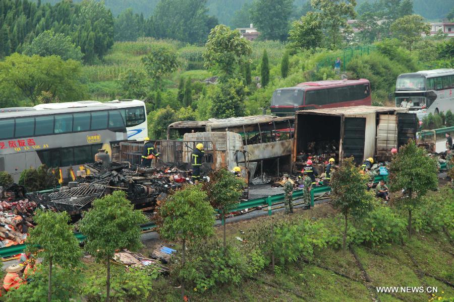 Chine : au moins 38 morts et 5 blessés dans une collision sur une autoroute