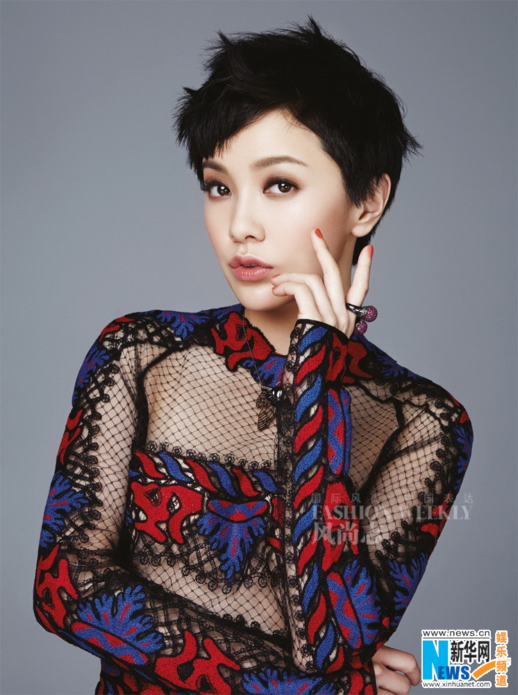 Guo Caijie pose pour un magazine 