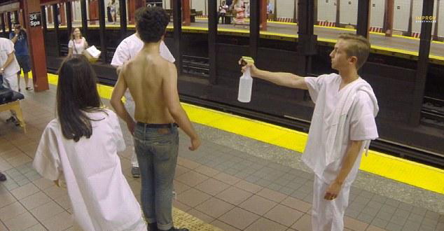 Une salle de sauna dans le métro de New York