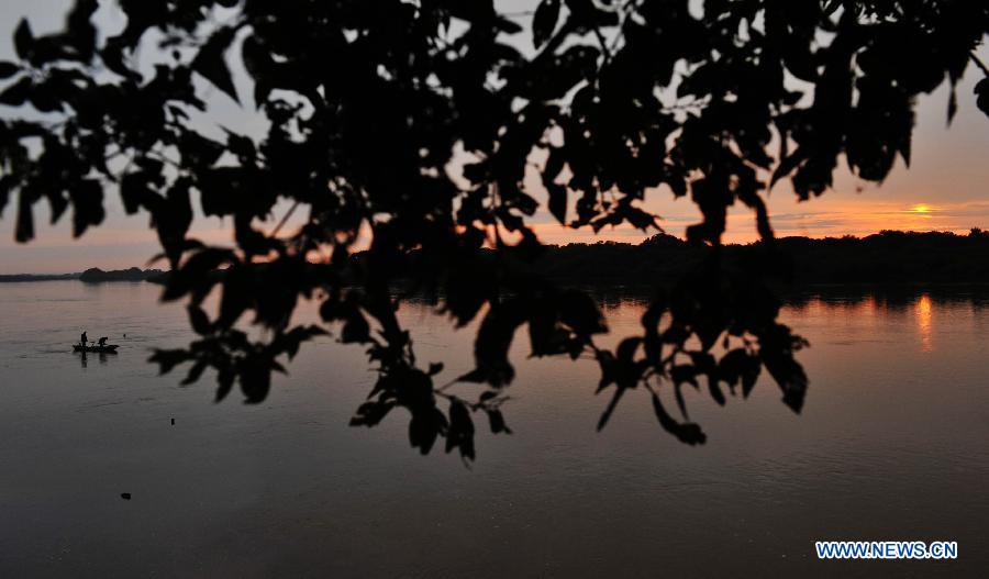 Lever de soleil sur la rivière Wusuli