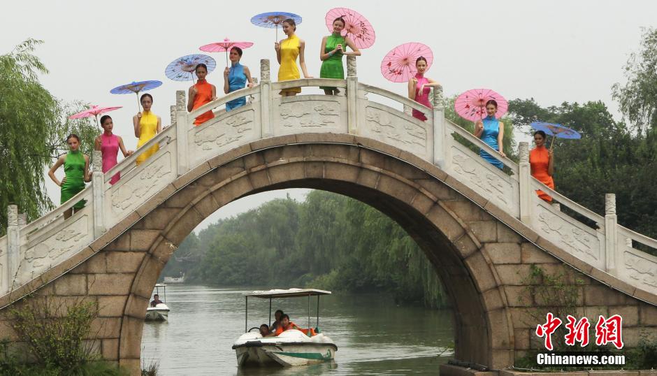 Superbe défilé de qipao à Yangzhou