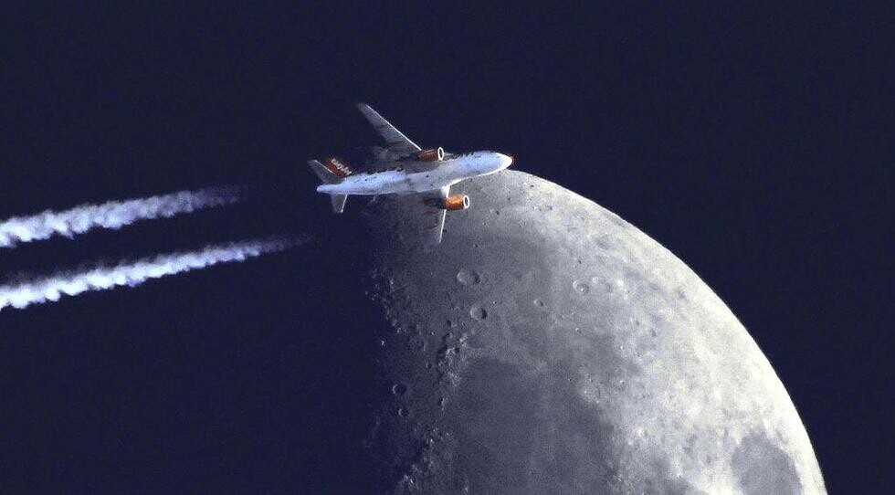 Comme si les avions pouvaient se poser sur la Lune et tutoyer le Soleil…