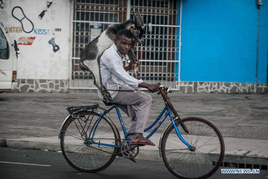 Photos: les vélos-taxis au Mozambique