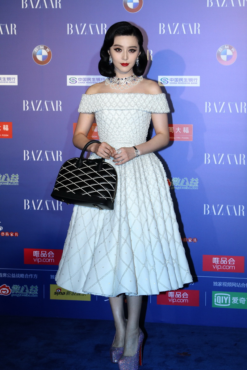 Des stars participent à la BAZAAR Stars Charity Night 2014 