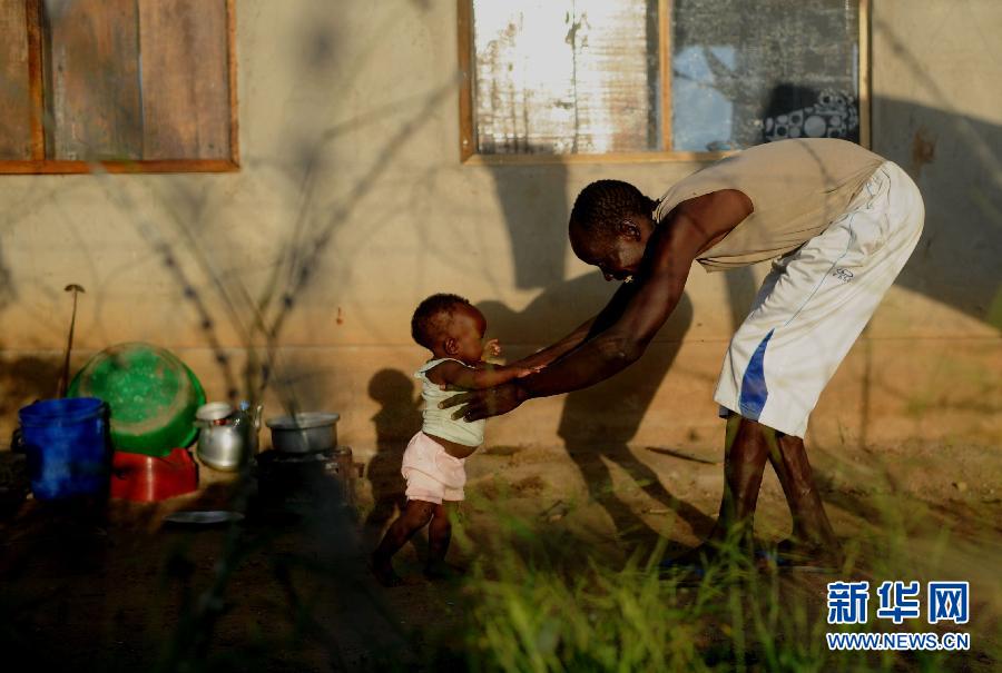 Le 18 ao?t 2011, un camp d’hébergement provisoire établi par le HCR dans la capitale du Sud-Soudan, Juba. 