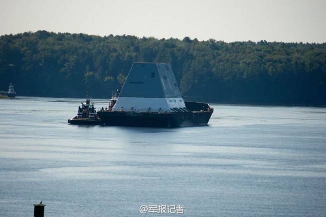 Le destroyer américain DDG 1001, un des plus avancés du monde