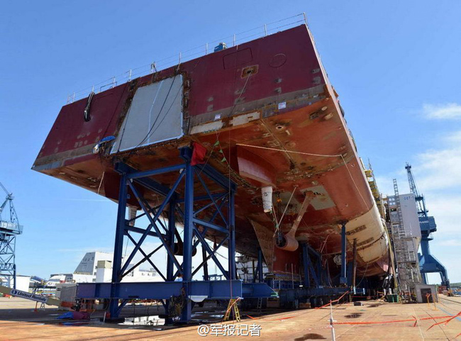 Le destroyer américain DDG 1001, un des plus avancés du monde