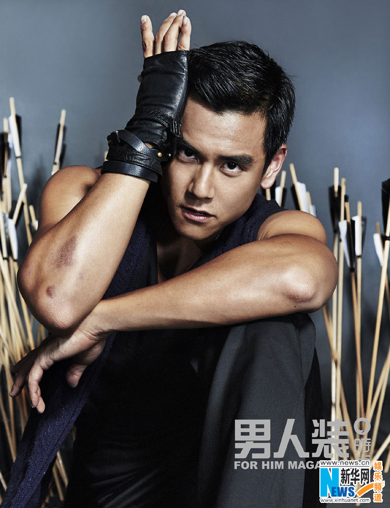 L'acteur Eddie Peng pose pour un magazine