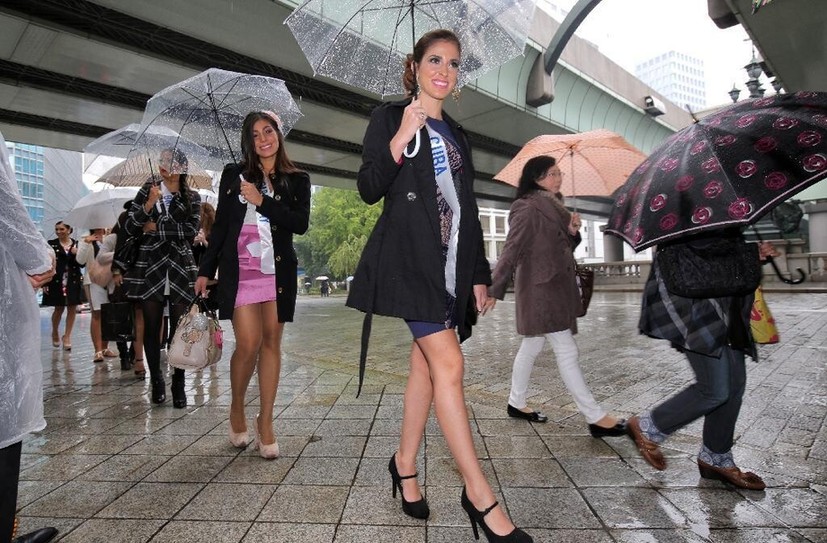 74 des plus belles filles du monde rassemblées à Tokyo