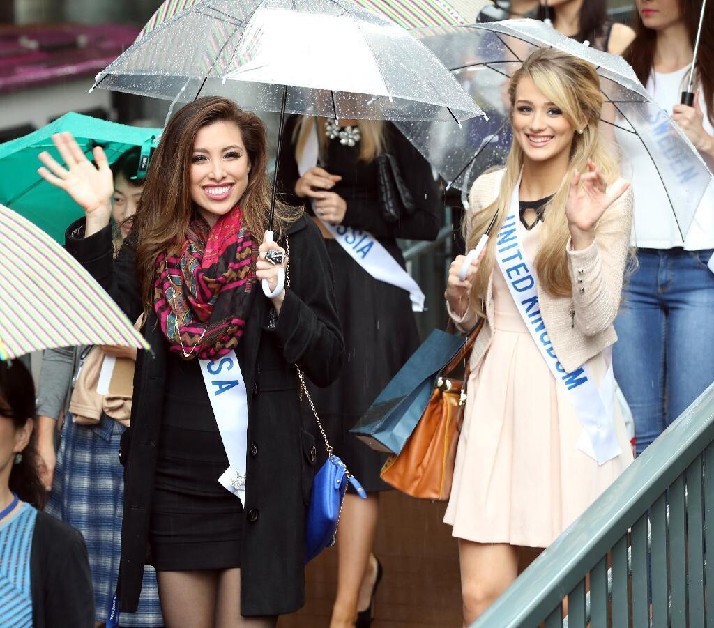 74 des plus belles filles du monde rassemblées à Tokyo