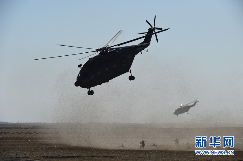 Des photos du plus grand exercice militaire conjoint de l'APL