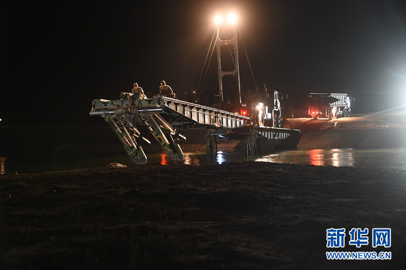 Des photos du plus grand exercice militaire conjoint de l'APL