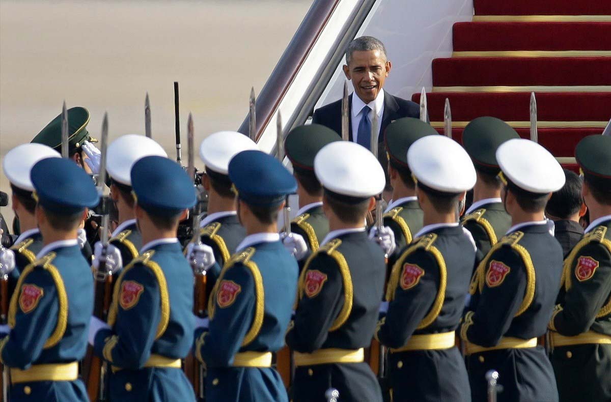 Arrivée de Barack Obama en Chine pour la réunion de l'APEC