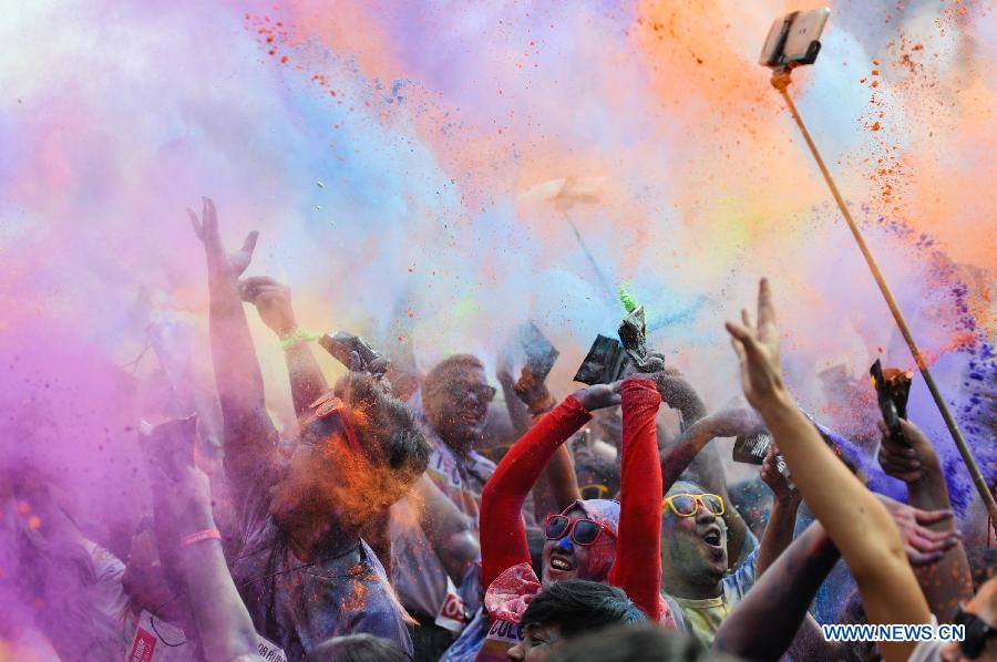 Photos - la "Color run" à Jakarta