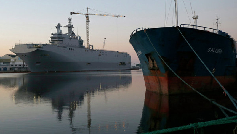 Mise à l'eau du ? Sébastopol ?, deuxième batiment de classe Mistral destiné à la Russie