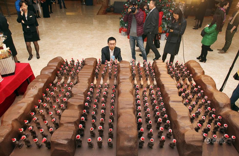 Des statues de guerriers en chocolat pour No?l