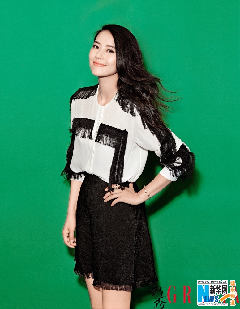 L'actrice chinoise Gao Yuanyuan pose pour un magazine