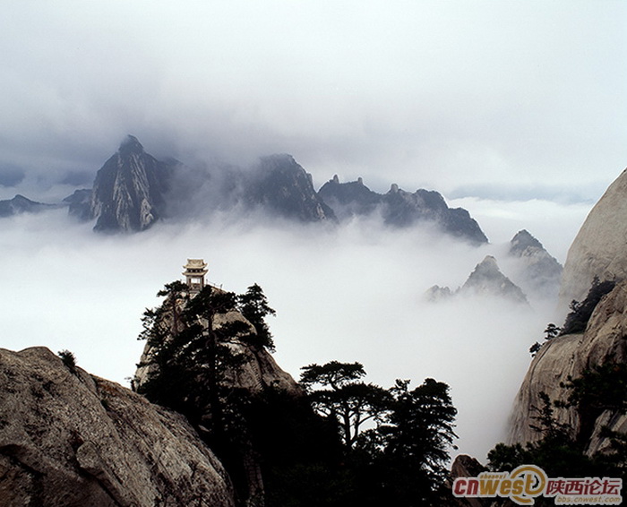 Le Mont Huashan vu par le photographe Qin Xiaoping