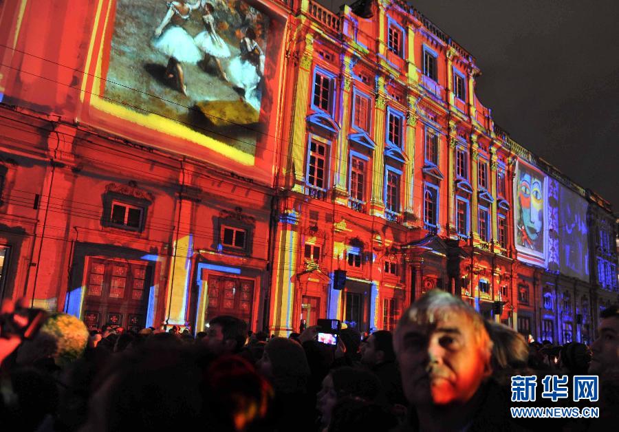 Début de la fête des lumières à Lyon