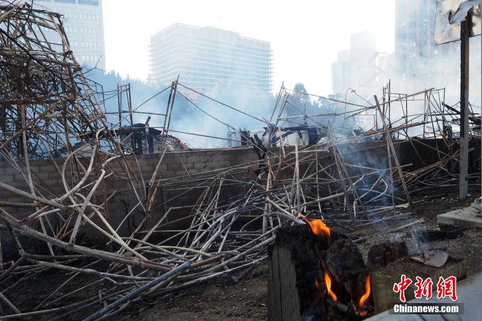 Los Angeles touchée par un gigantesque incendie