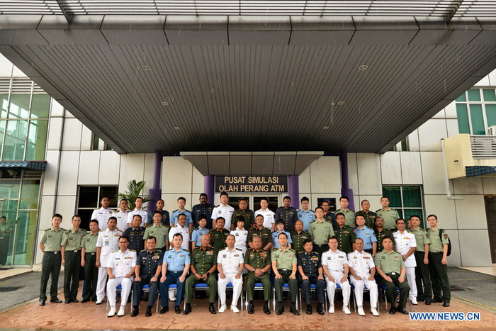 Lancement d'un exercice conjoint entre les armées chinoise et malaisienne en Malaisie