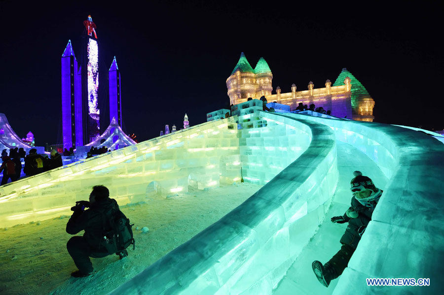 Harbin :  le Festival international de glace en images