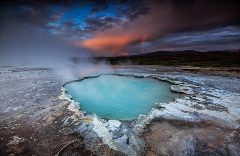 Les magnifiques sources du pays de la glace et du feu