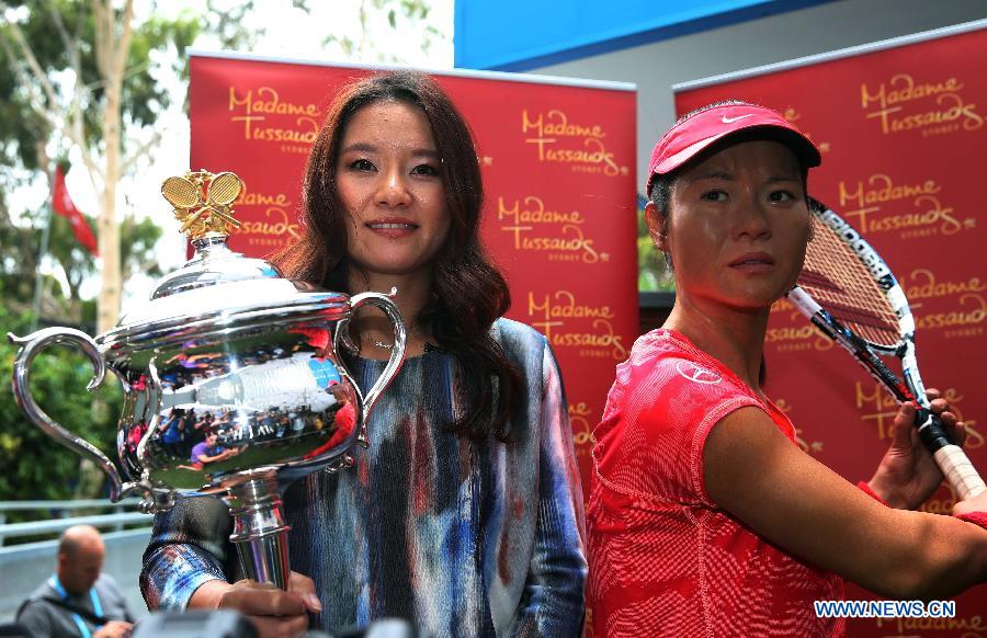 Li Na dévoile sa statue de cire à Melbourne