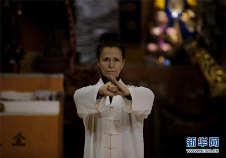 Mme Guadalupe, passionnée de tai-chi depuis 20 ans