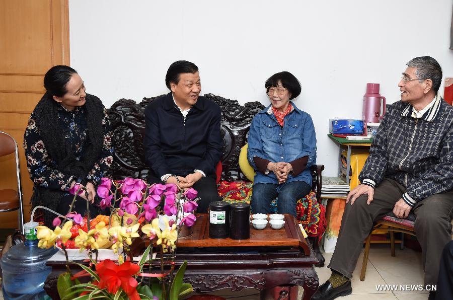 Liu Yunshan présente ses voeux du Nouvel An chinois aux artistes