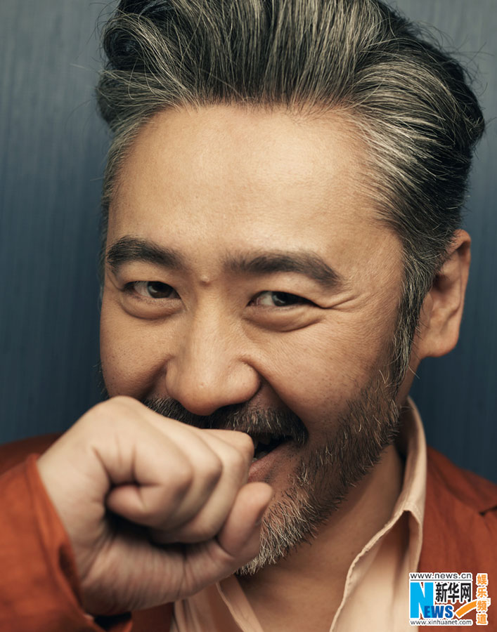 L'acteur chinois Wu Xiubo pose pour un magazine