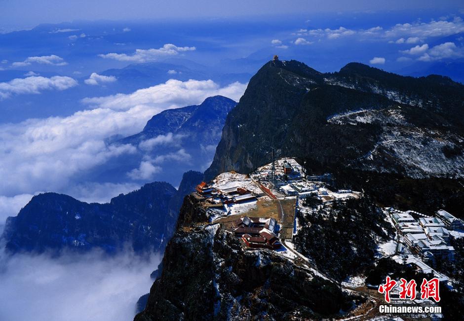 Le Mont Emei depuis le ciel