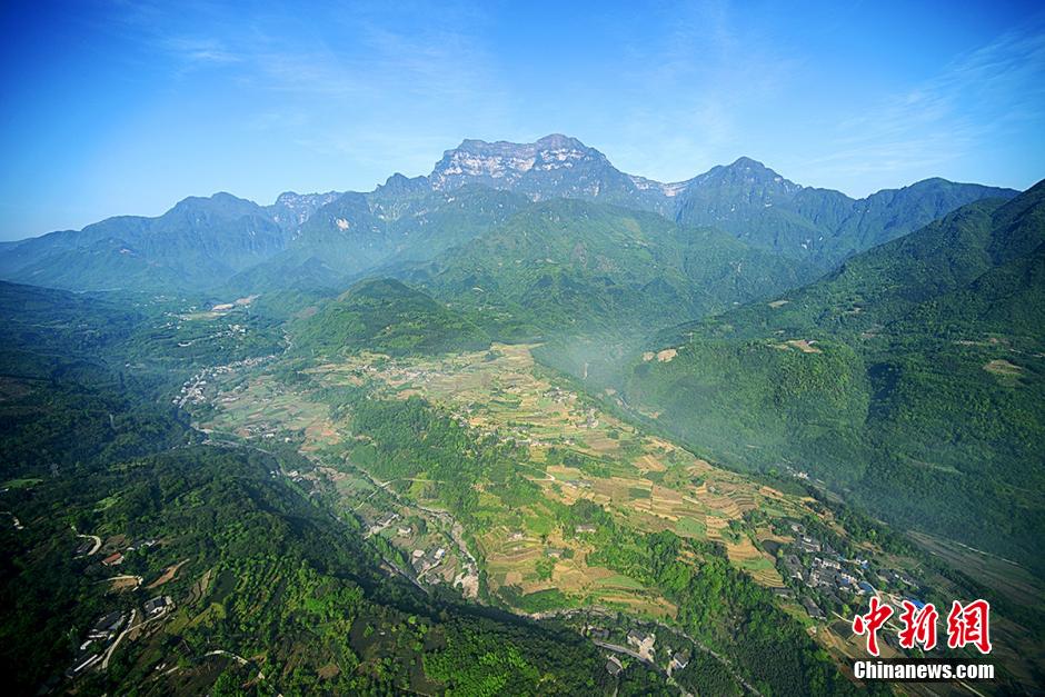 Le Mont Emei depuis le ciel