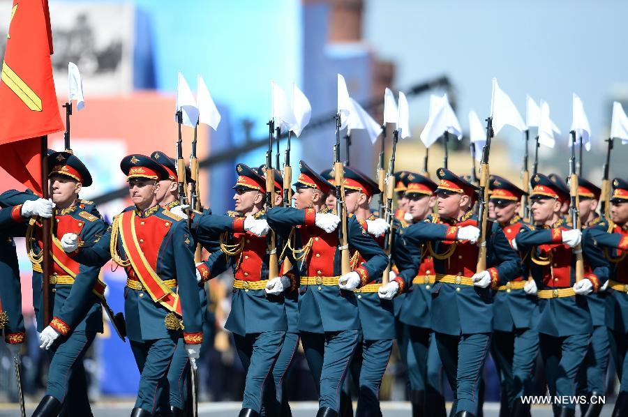 Début du défilé du Jour de la Victoire en Russie