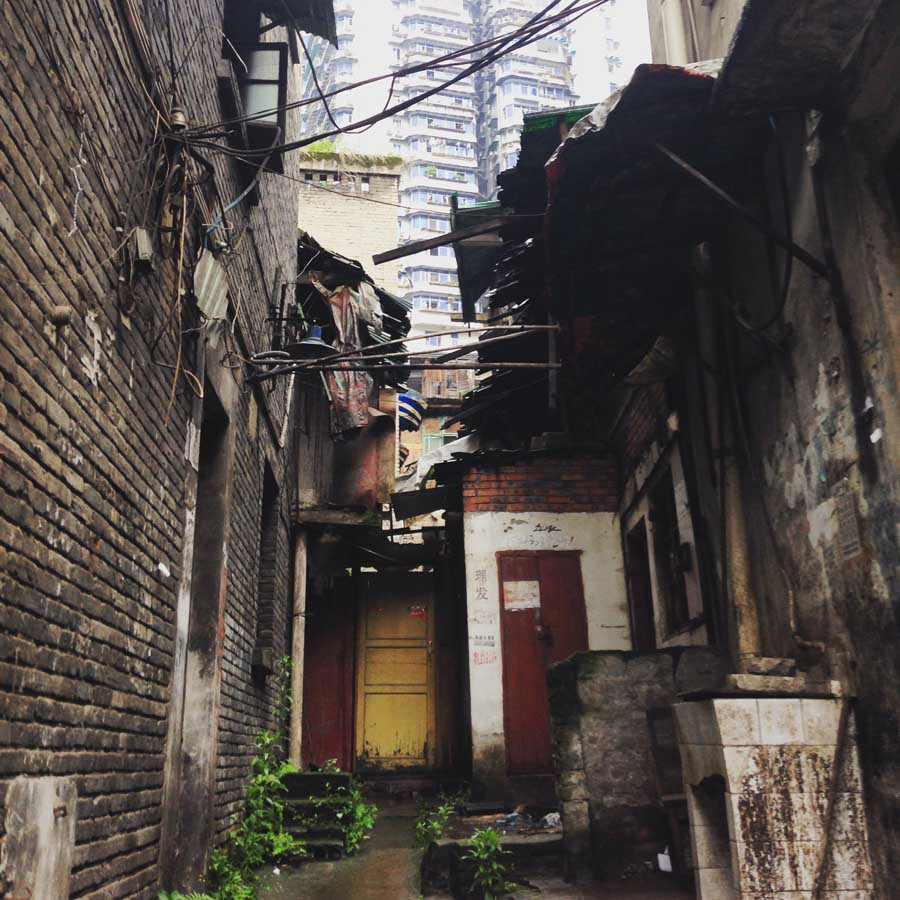 Promenade dans les 18 marches de Chongqing, au c?ur des ? bidonvilles ? de la vieille ville