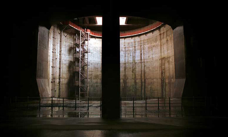 Un véritable palais souterrain : le réservoir de drainage de Kasukabe, au Japon