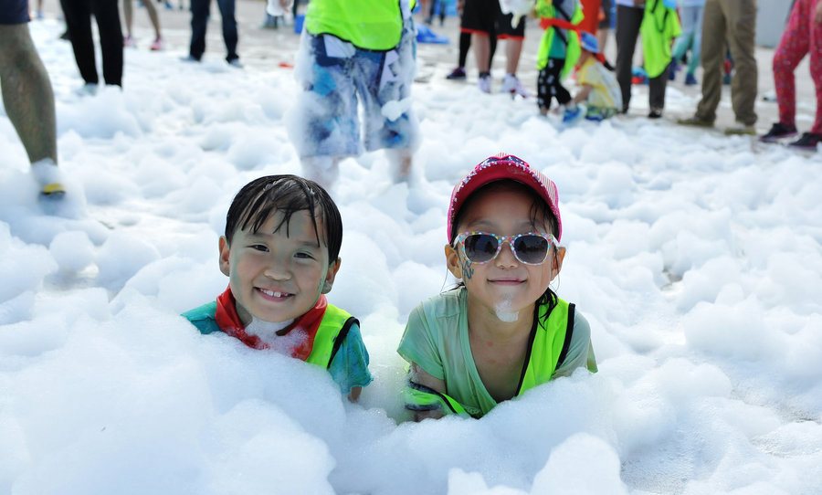 Fun à Shenyang pour l’organisation de la première Bubble Run