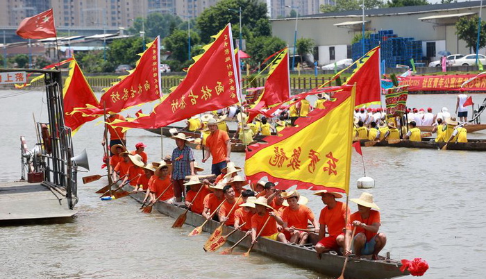 Guangdong : place à la Fête des bateaux-dragons 