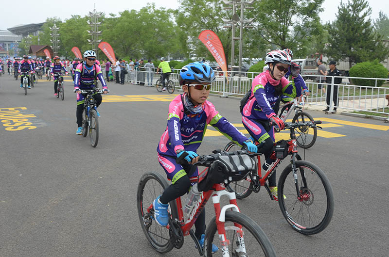 Beijing : ouverture de la 5e Course internationale de vélo