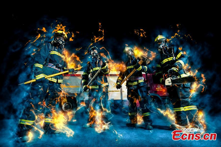 Des pompiers du Sichuan lancent des posters de style hollywoodien